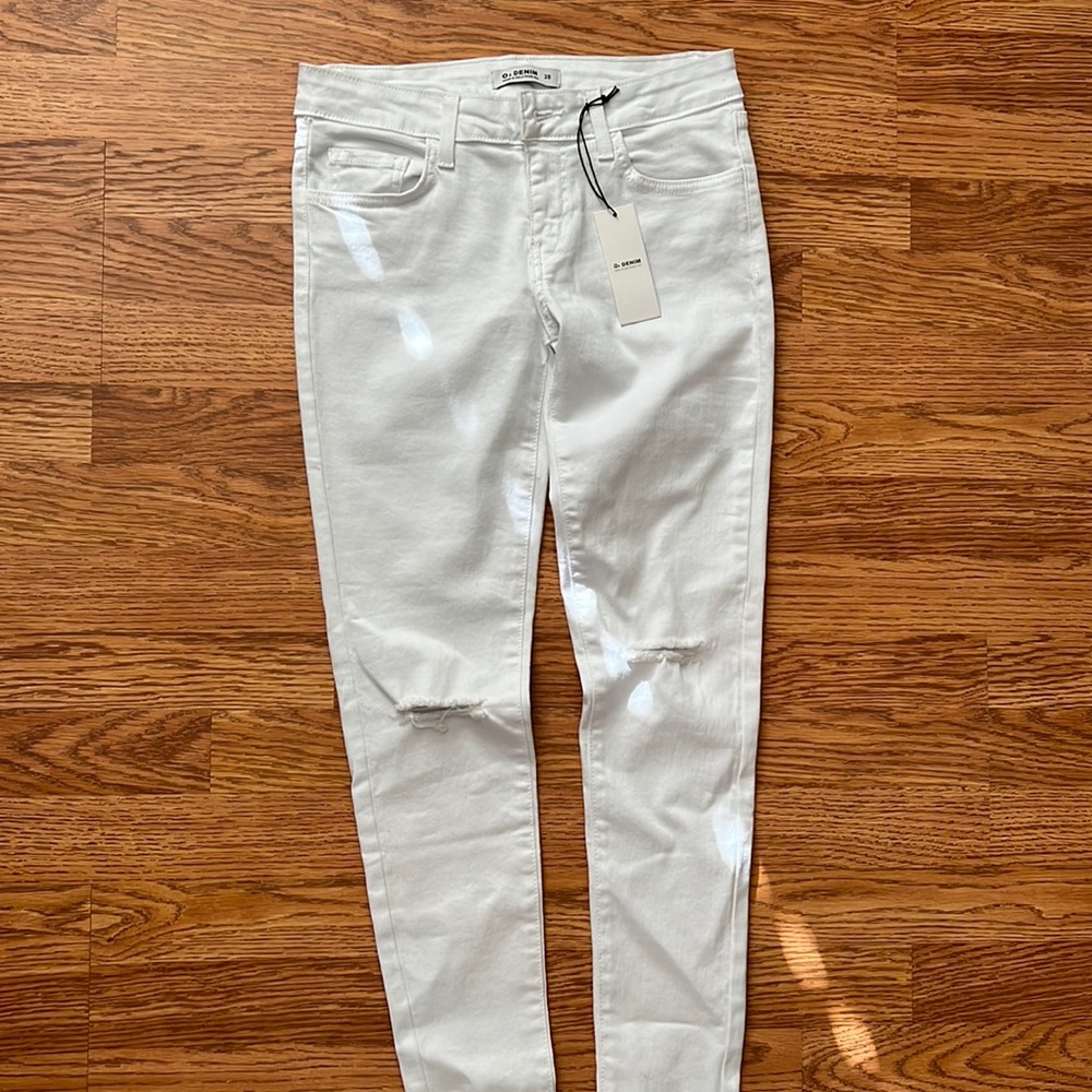 White denim skinny jeans
